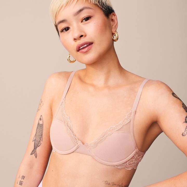 Best Bras For Small Busts: Pepper