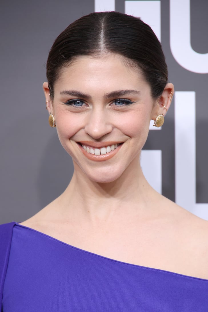 Kelsey Kreppel in a Ballet Bun at the 2023 Golden Globes | Ballerina ...