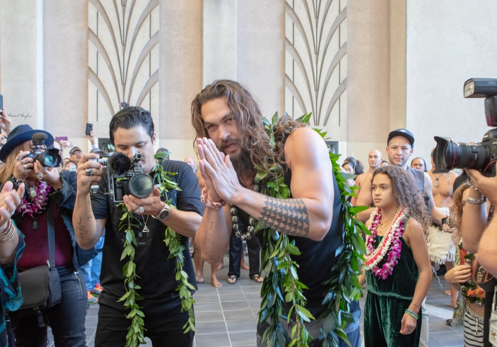 Jason Momoa Does Haka at Aquaman Hawaii Premiere Video 2018