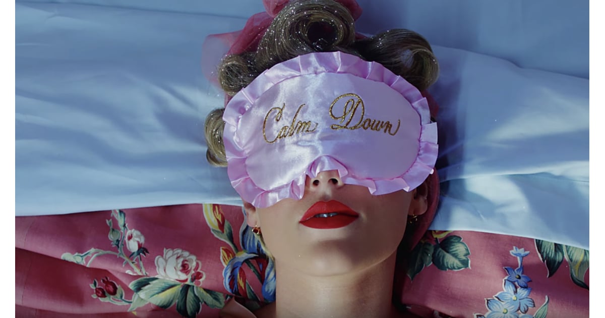 Taylor Swift's Pin-up Glitter Curls | Beauty Looks in Taylor Swift's "You  Need To Calm Down" Video | POPSUGAR Beauty UK Photo 2