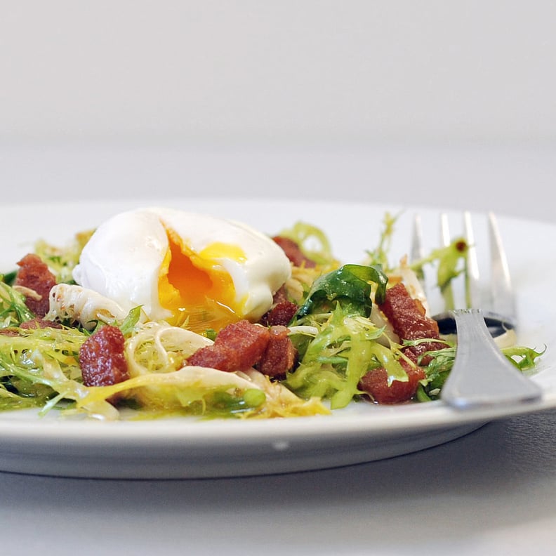 Reheat a poached egg with a thermos.