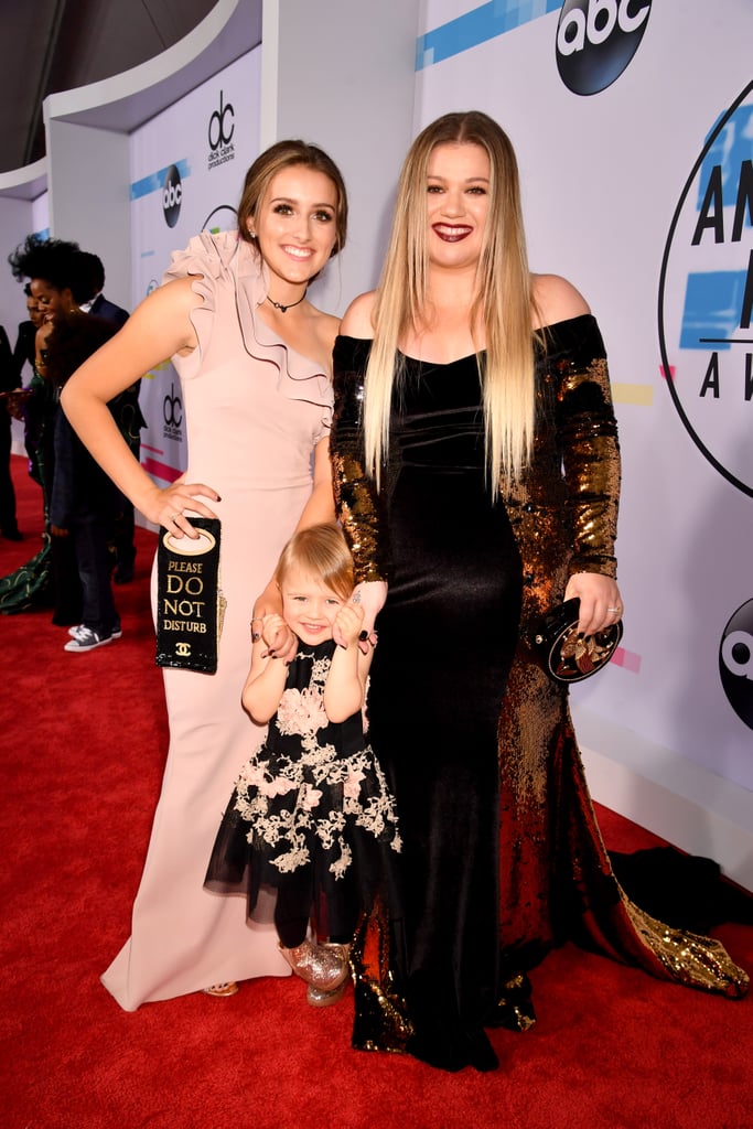 Kelly Clarkson and Family at the 2017 American Music ...
