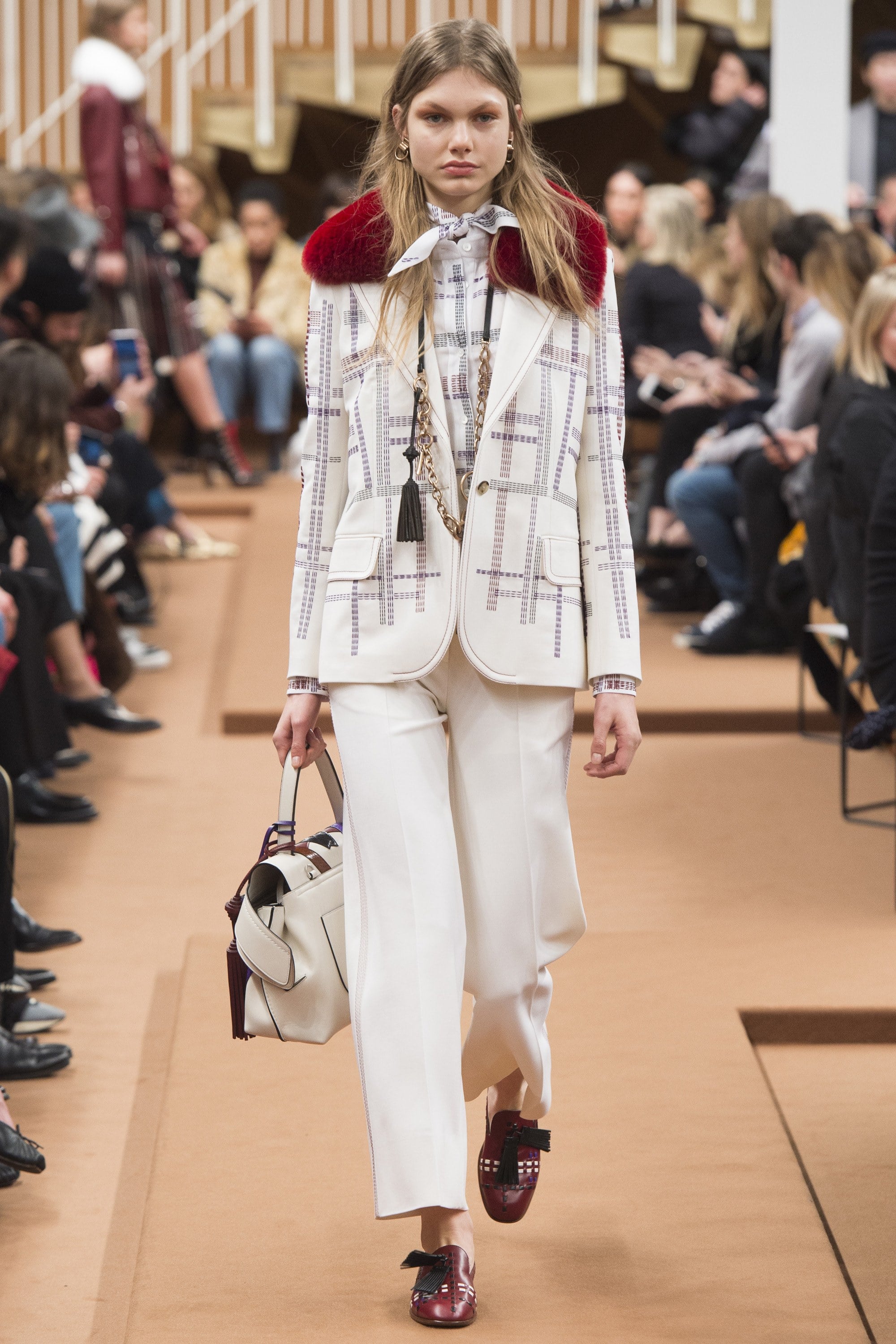 Tod S The 10 Milan Fashion Week Trends Everyone Will Be Wearing This Fall Popsugar Fashion Photo 71