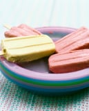 Frozen Yogurt Popsicles