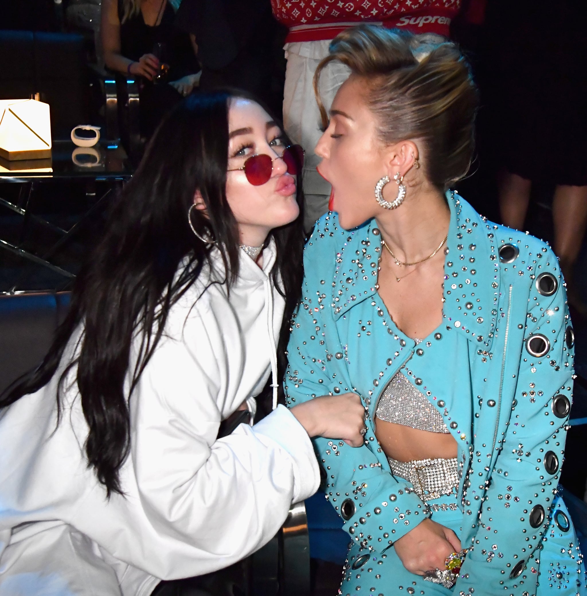 Noah And Miley Cyrus 54 Vmas Photos That Will Put You Smack Dab In The Middle Of The Action Popsugar Celebrity Photo 47