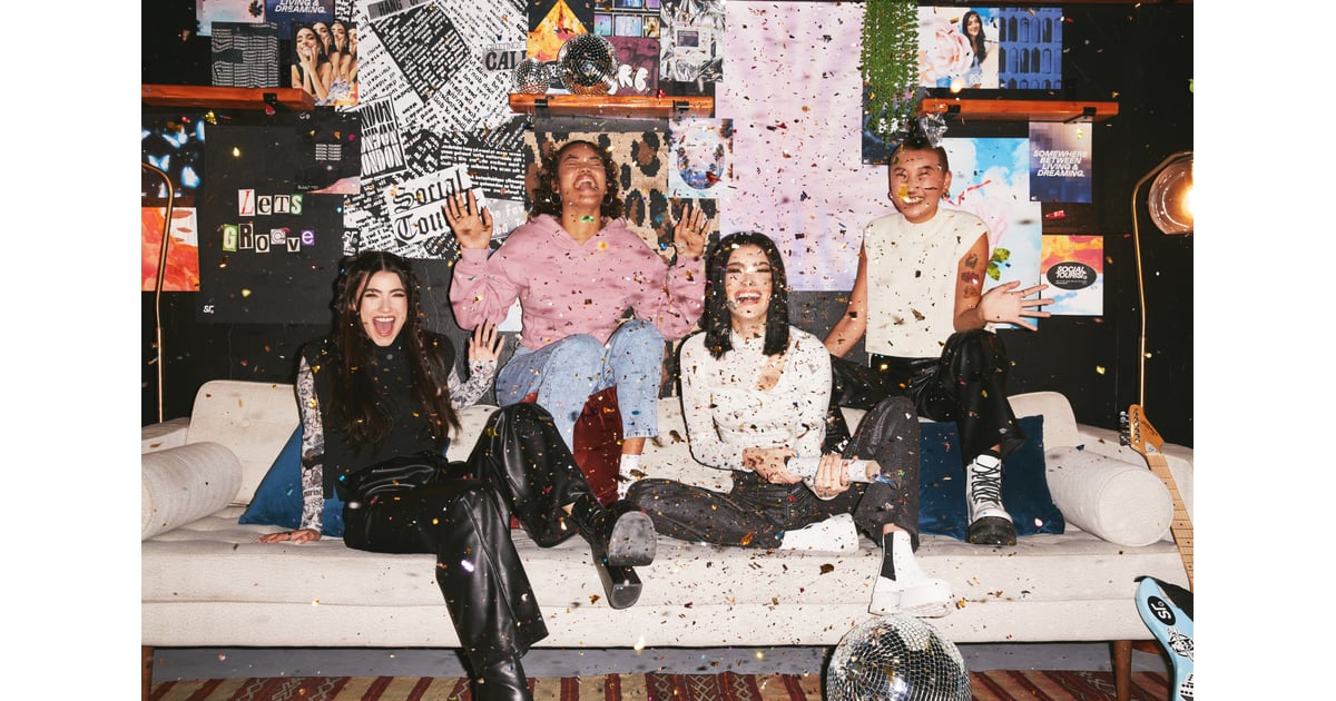 Dixie and Charli D'Amelio Social Tourist Holiday Collection | POPSUGAR