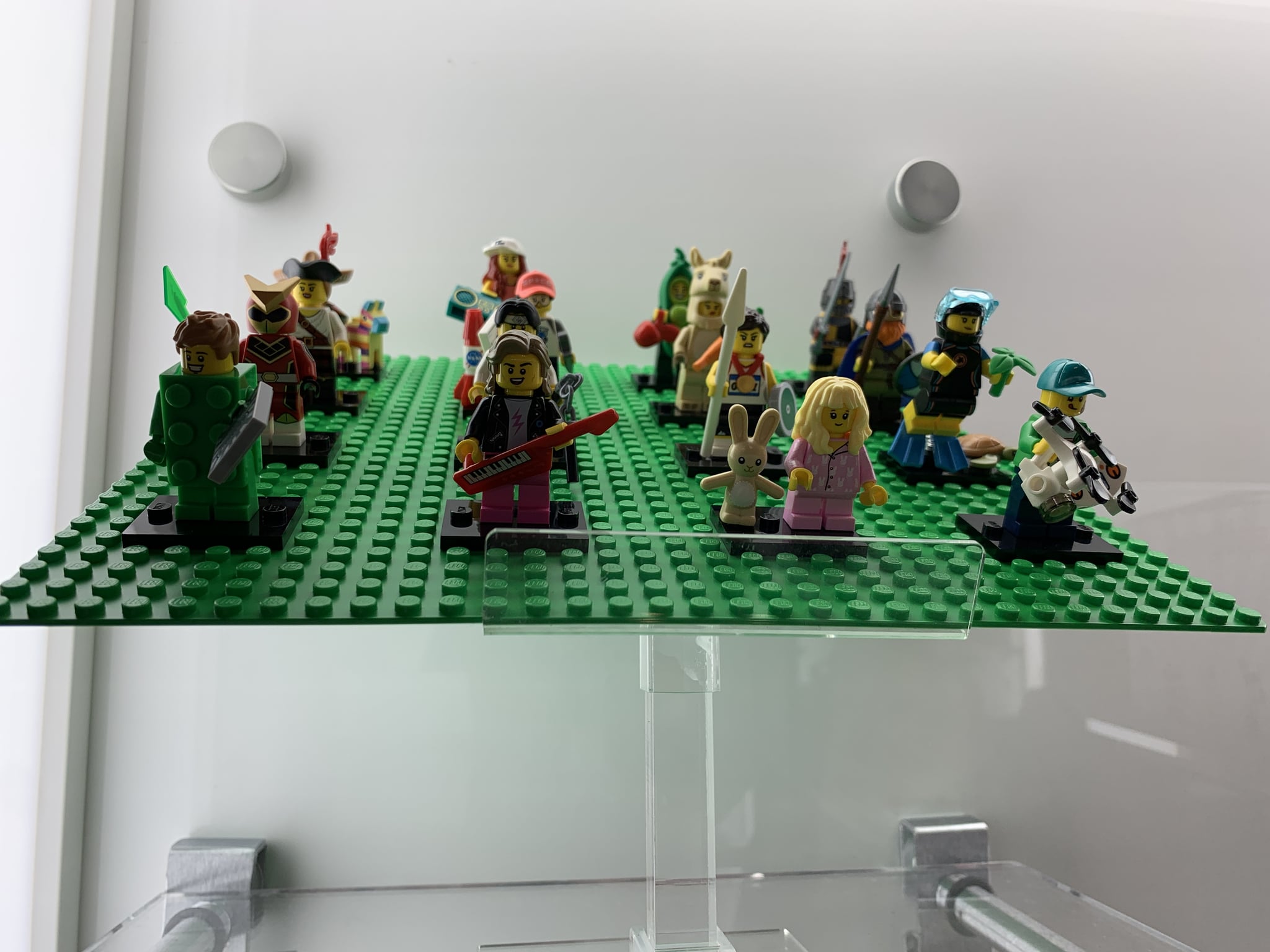 Lego minifigures discount 2020