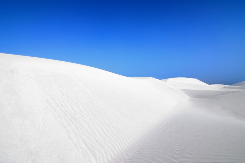 White-Sand-Dunes-Yemen