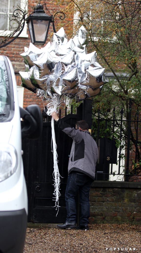 Kate also got a big gift of silver star balloons.