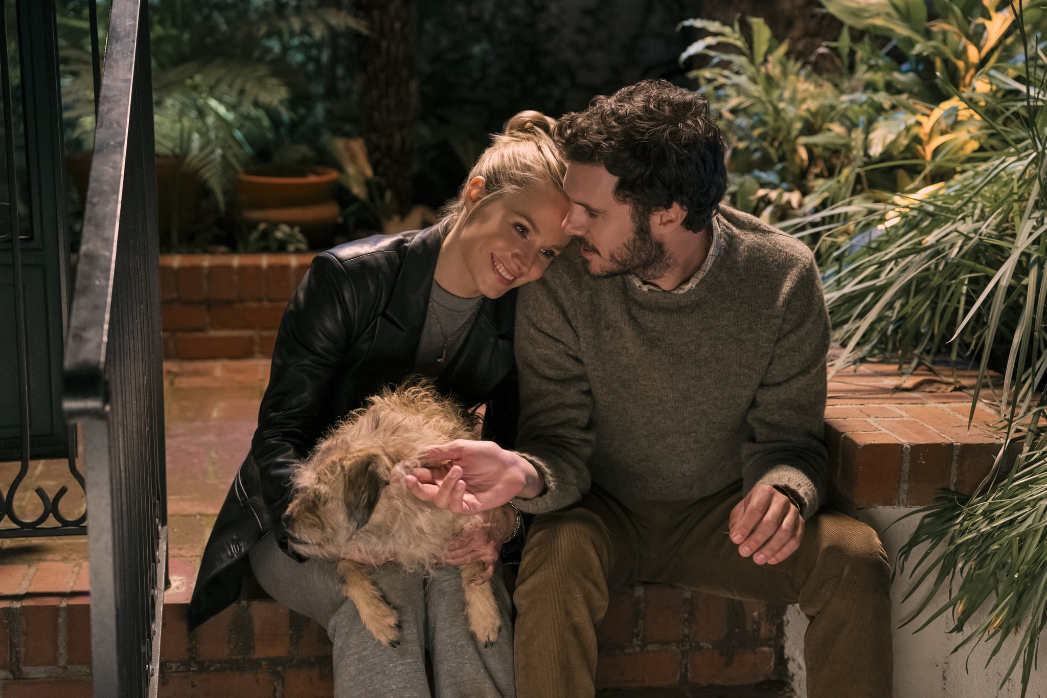 Kristen Bell as Joanne, Adam Brody as Noah in Nobody Wants This