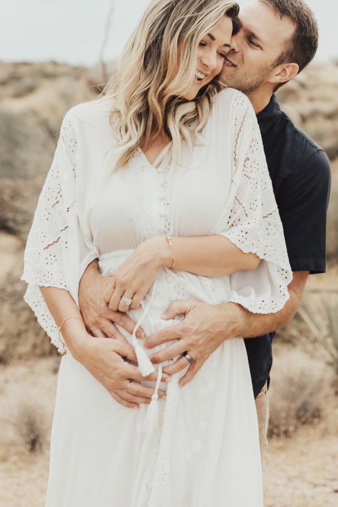 Gender Reveal Photoshoot of Woman Who Got Pregnant With IVF