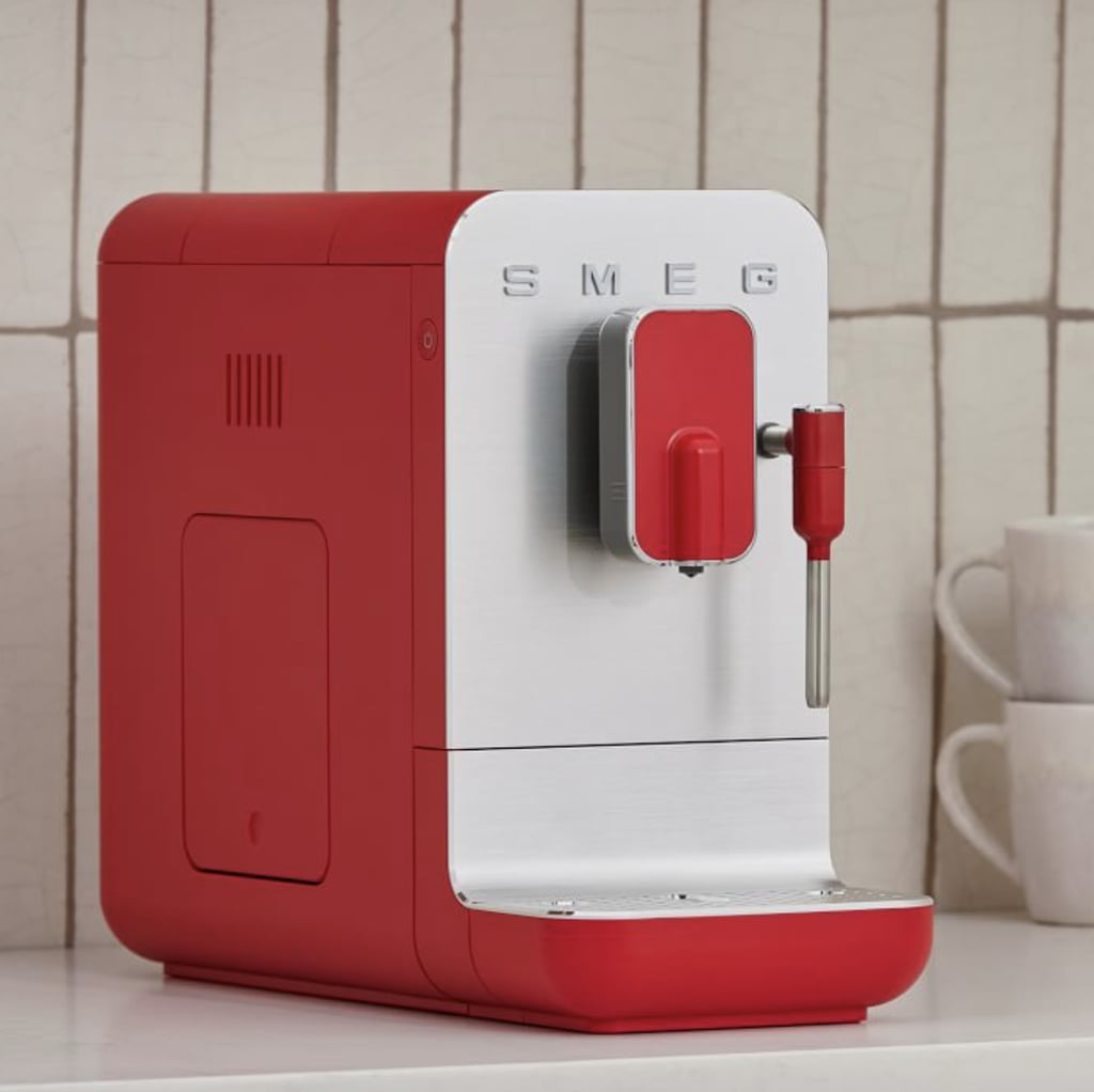 Best Designer Coffee Machine: Smeg Fully-Automatic Coffee Machine