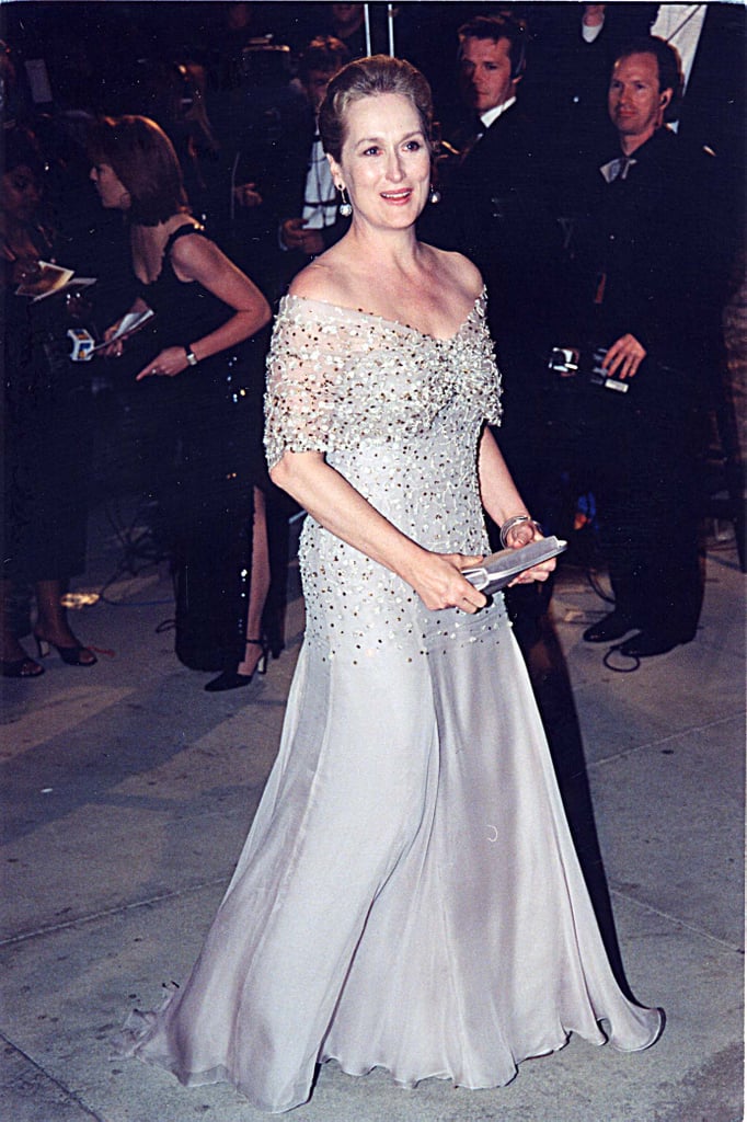 Meryl wore a crystal embroidered silver gown to the 1999 Vanity Fair Oscar Party.