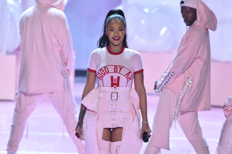 Rihanna's Hair and Makeup at the 2016 MTV Video Music Awards | POPSUGAR