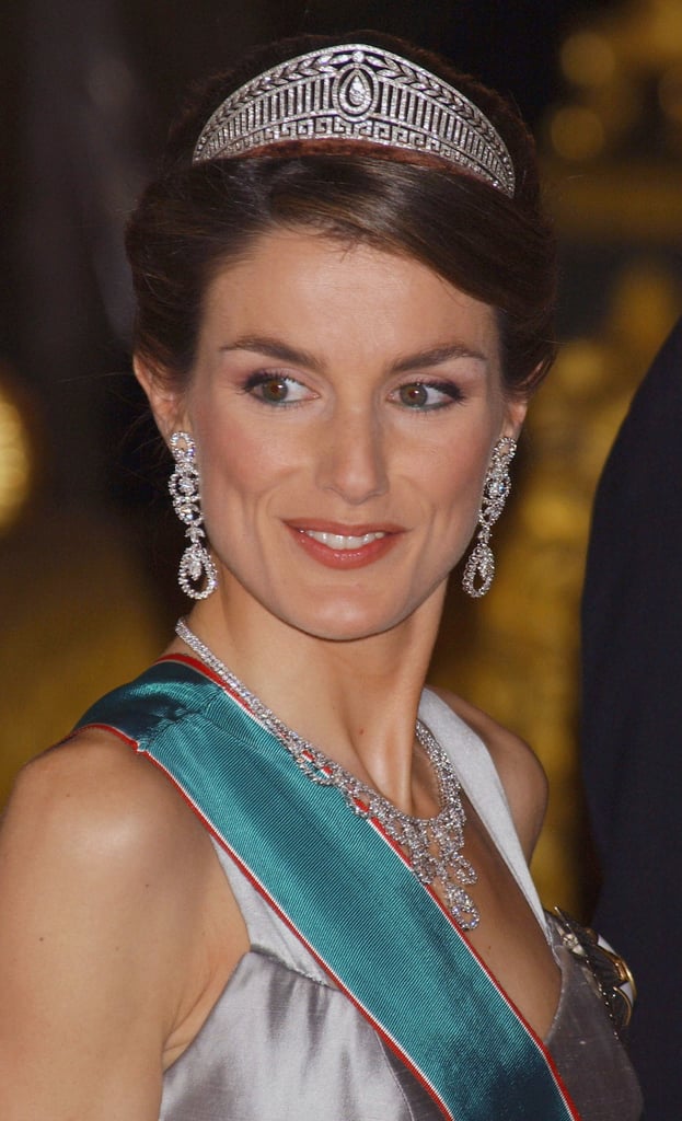 She wore a sparkling crown at a reception for the Hungarian president and his wife in January 2005.