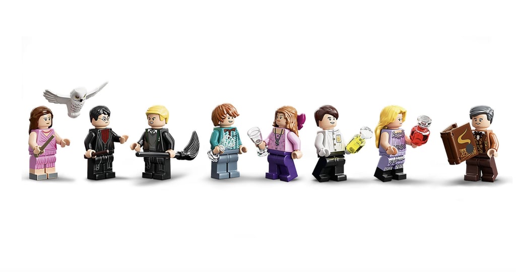 The Minifigures in the Lego Harry Potter Hogwarts Astronomy Tower