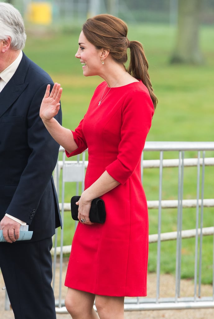 Pregnant Kate Middleton in Norwich in Nov. 2014 | Photos