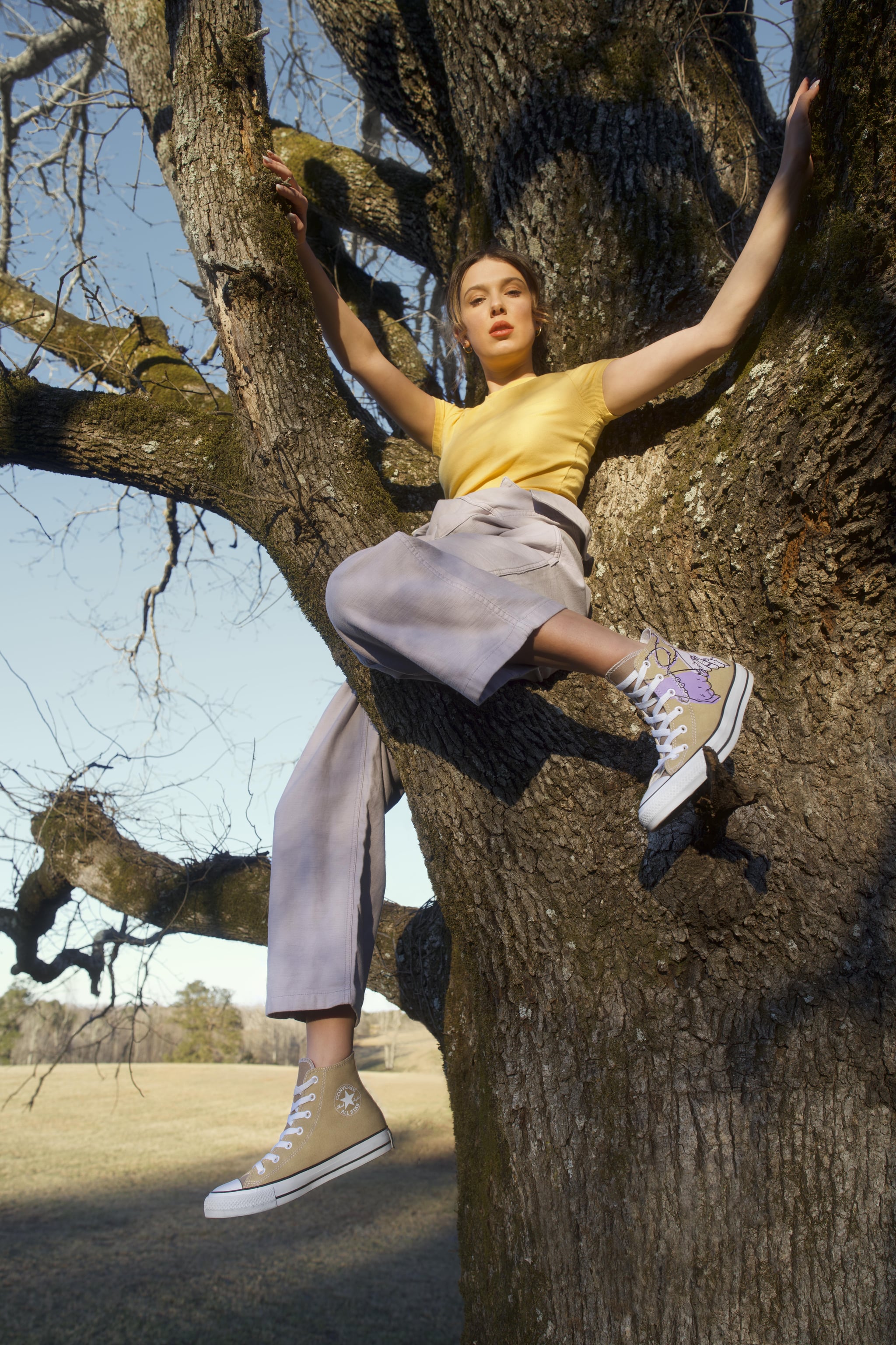 Kader bod Eerbetoon Millie Bobby Brown Converse Sneakers For Women Empowerment | POPSUGAR  Fashion