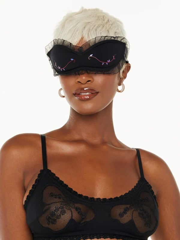 A Sultry Eye Mask: Cat Nap Eye Mask in Black