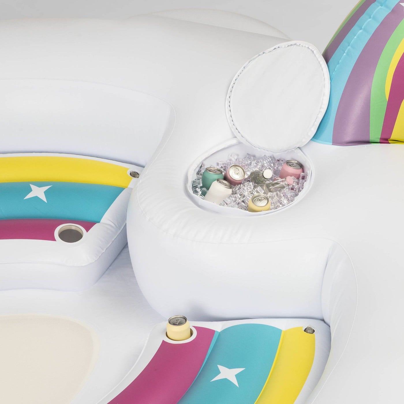 Giant unicorn float sales target