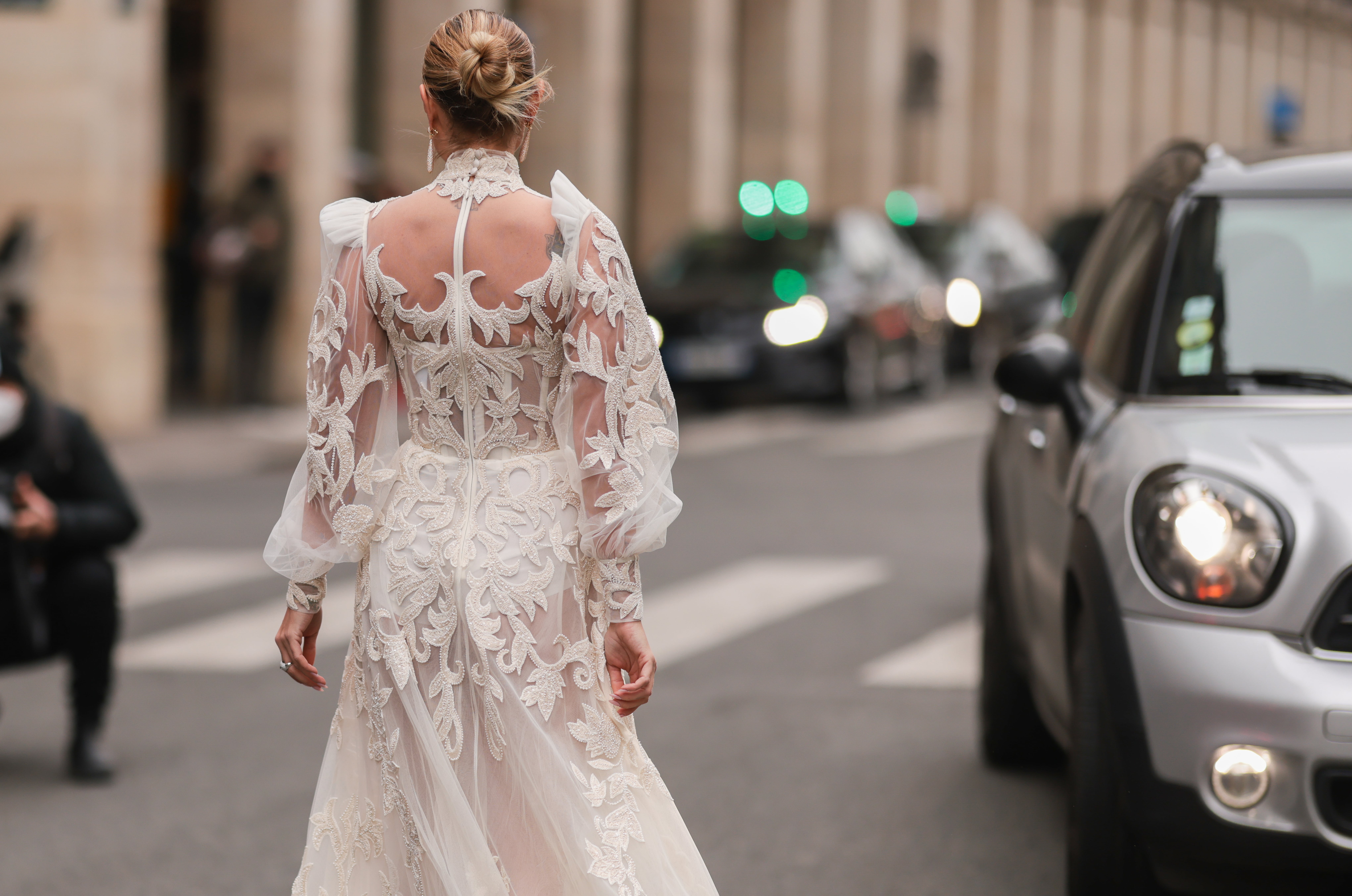 Azazie Wedding Dress Styles For 2023: See the Most Popular | PS Fashion
