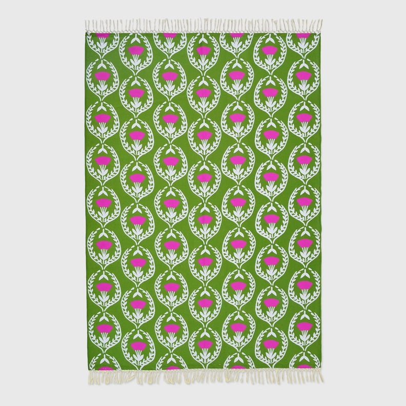 A Vibrant Outdoor Rug: Carnations Outdoor Rug