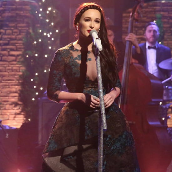 Kacey Musgraves "Christmas Don't Be Late" on Seth Meyers