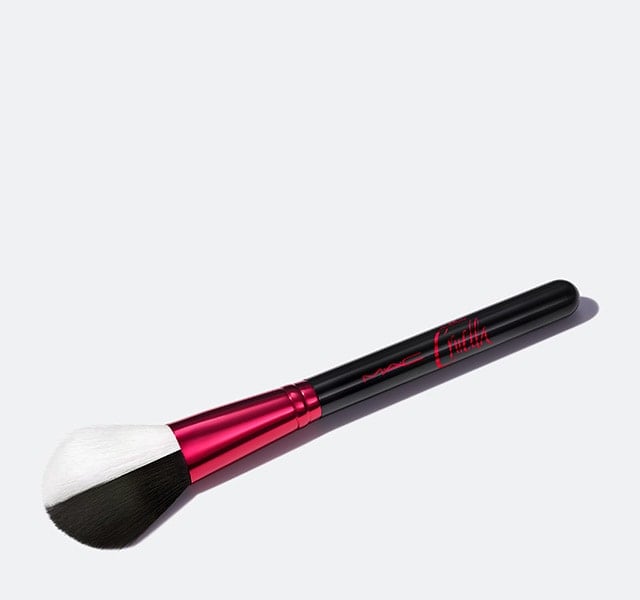 MAC x Cruella 129S Powder Brush