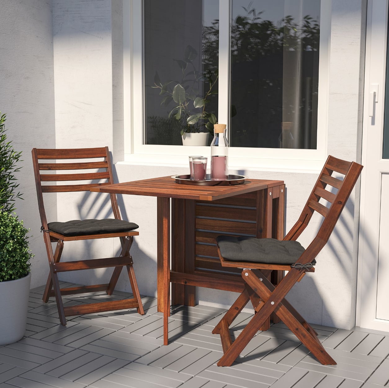 Applaro Table With 2 Folding Chairs Your Dream Backyard Is In