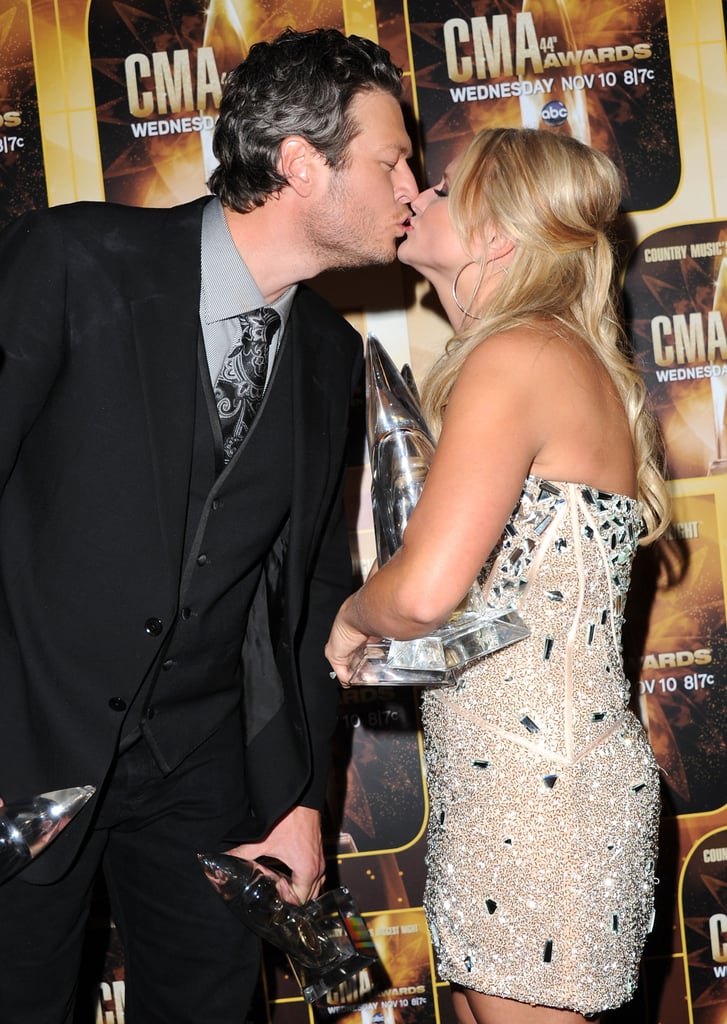 Miranda Lambert and Blake Shelton Kissing | Pictures