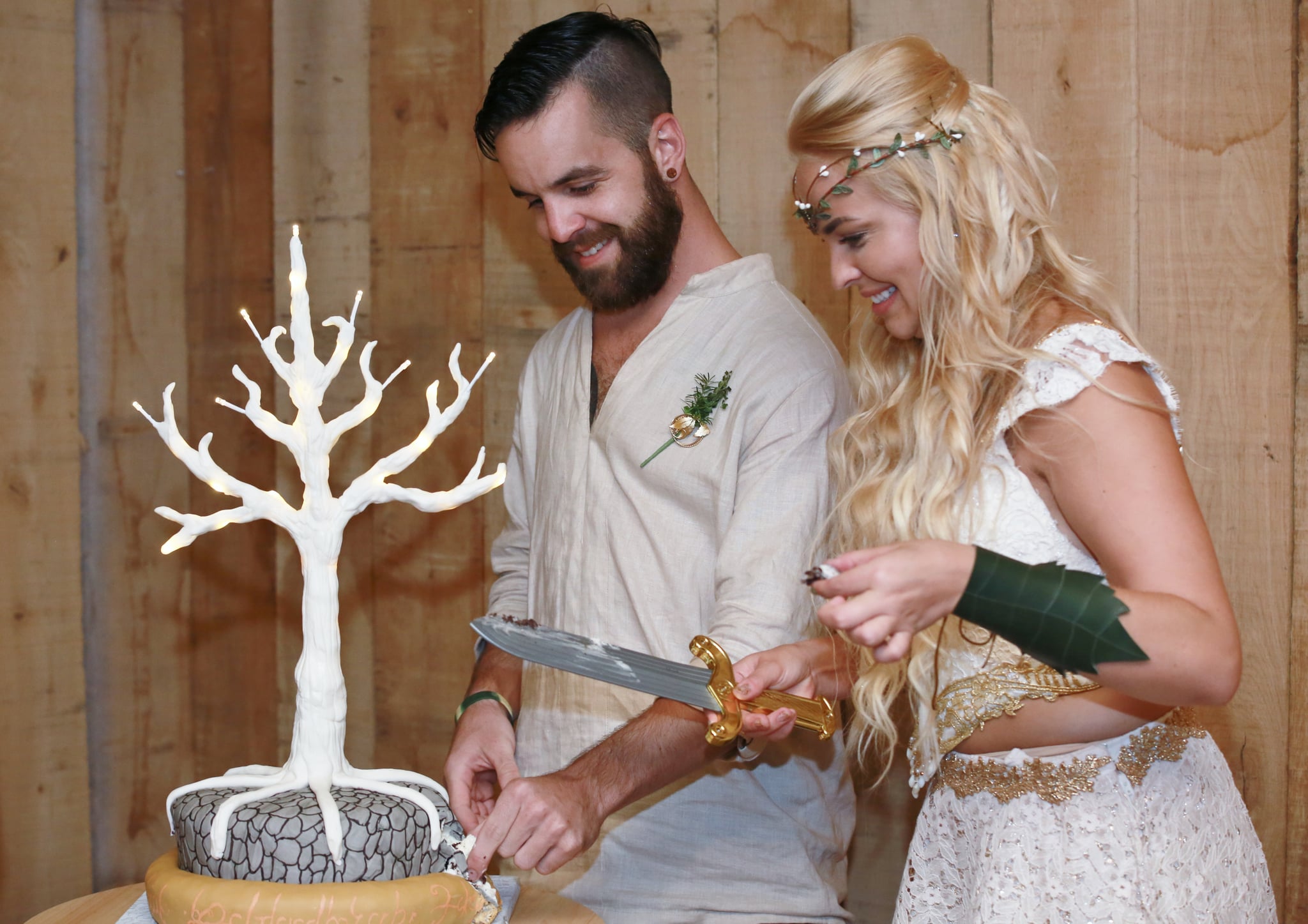 Lord Of The Rings Wedding Cake Toppers