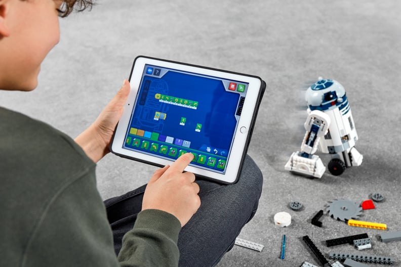 The Lego Boost App in Action With R2-D2