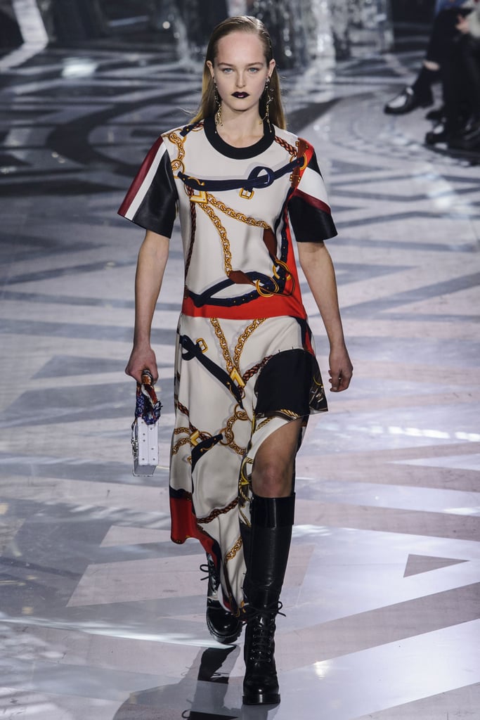 Louis Vuitton Fall 2016 Runway