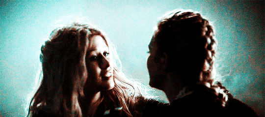 Alice And Robin 25 Of Once Upon A Time S Most Memorable Kisses Popsugar Entertainment Photo 26 Check out our robin alice selection for the very best in unique or custom, handmade pieces from our did you scroll all this way to get facts about robin alice? alice and robin 25 of once upon a