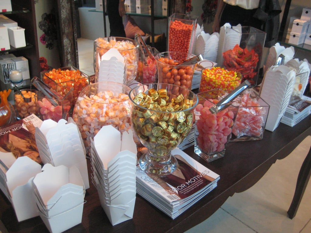 Fabulous Favor Idea: Color Coded Candy