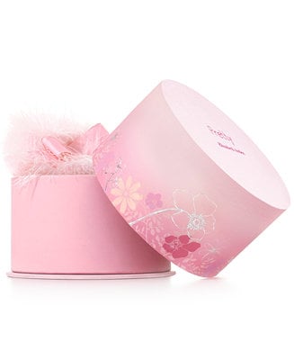 Elizabeth Arden's Pretty Body Powder With Puff