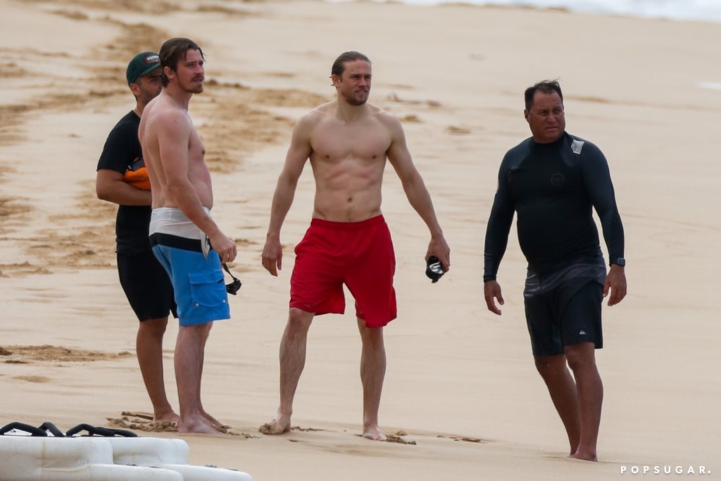 Shirtless-Charlie-Hunnam-Hawaii-Pictures
