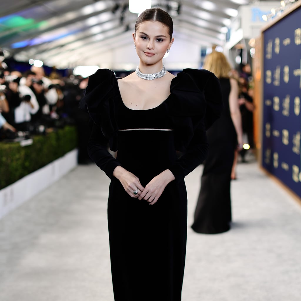 Oscar de la renta velvet on sale dress