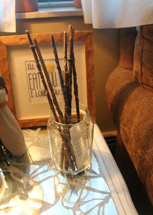 Wands for all the guests, of course!
