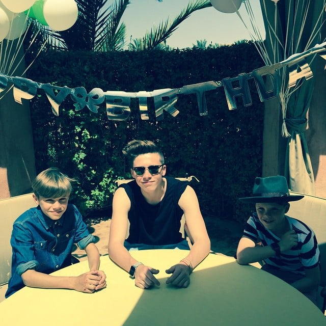Brooklyn shared a sweet moment with his brothers, Romeo and Cruz.