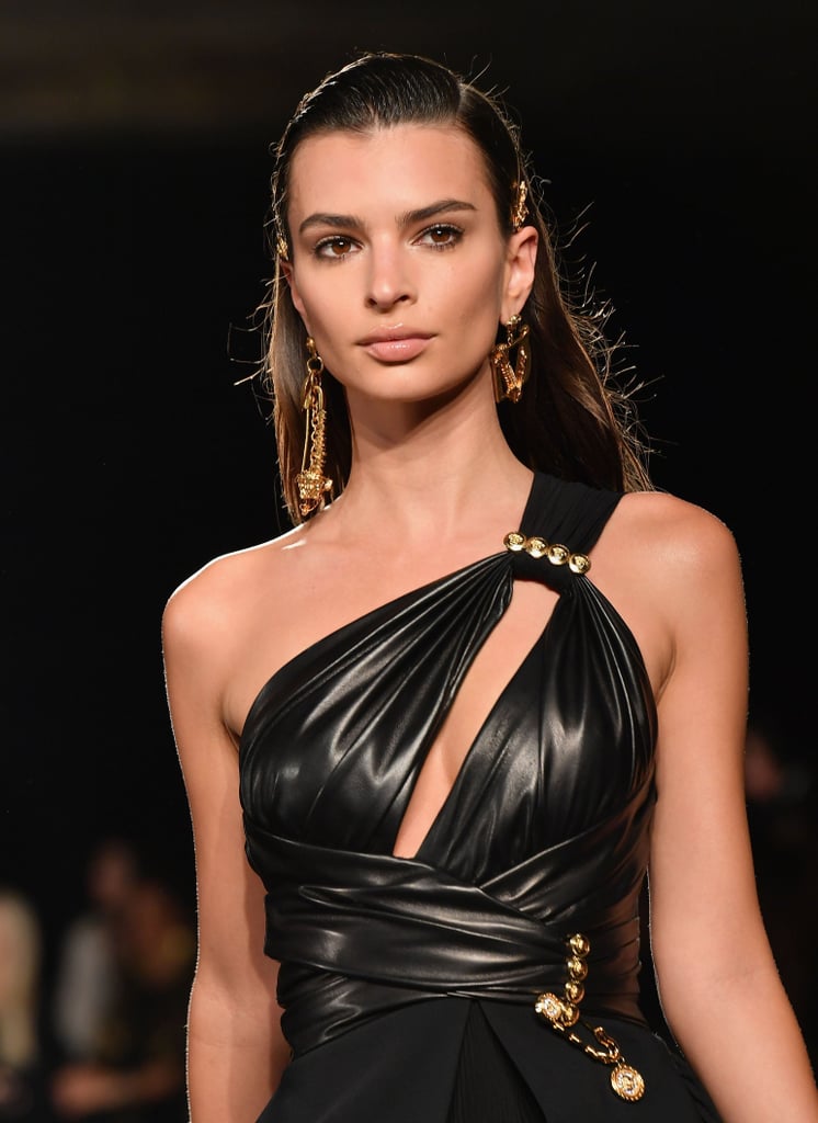 Emily Ratajkowski Sexy Pictures 2018 Popsugar Celebrity 8635