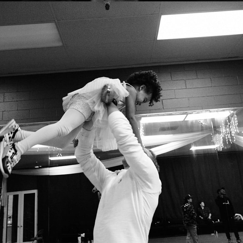 Beyonce Shares Behind-the-Scenes Super Bowl Pictures 2016