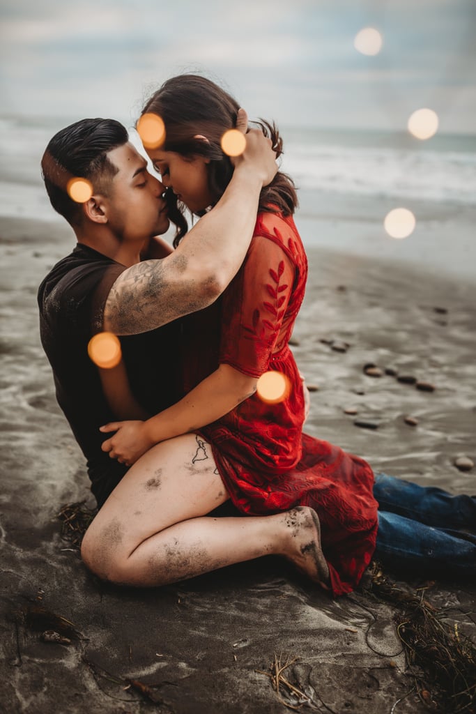 Romantic Beach Couple Pictures