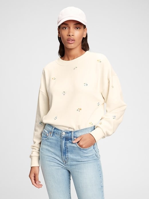 Gap embroidered sweatshirt clearance