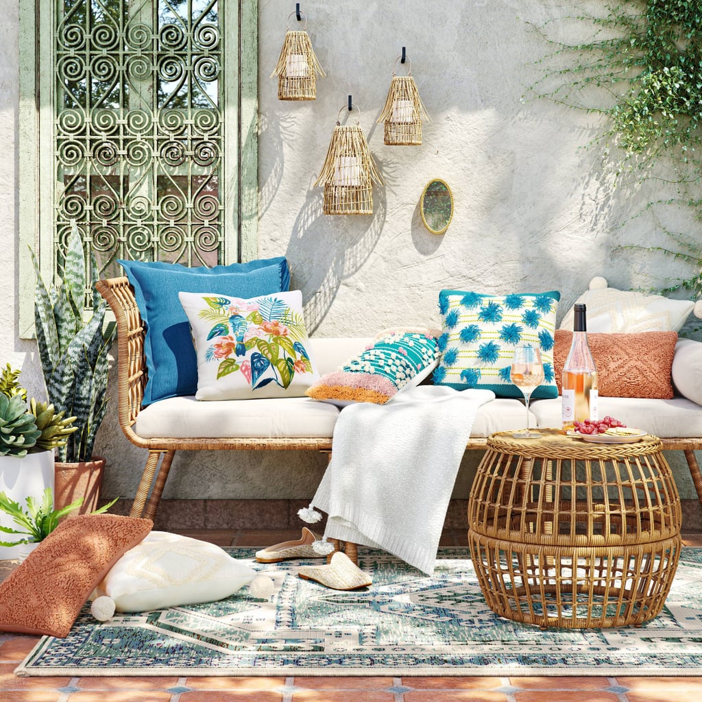 A Deal on an Outdoor Daybed