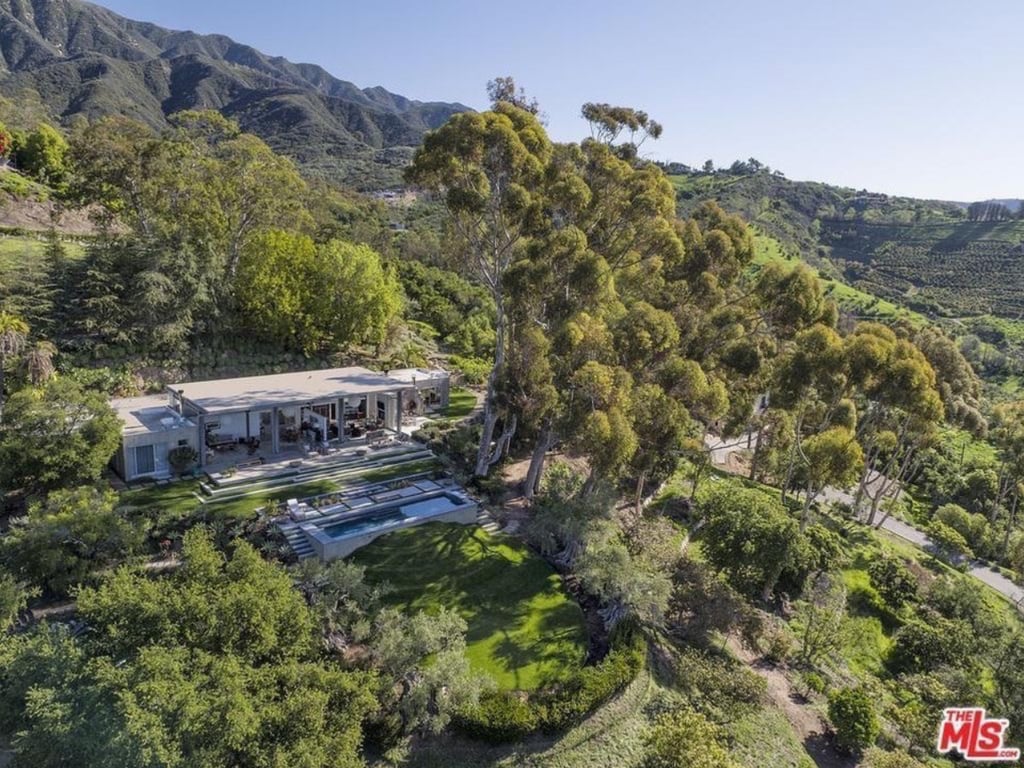 Natalie Portman Buys Santa Barbara, CA, Home