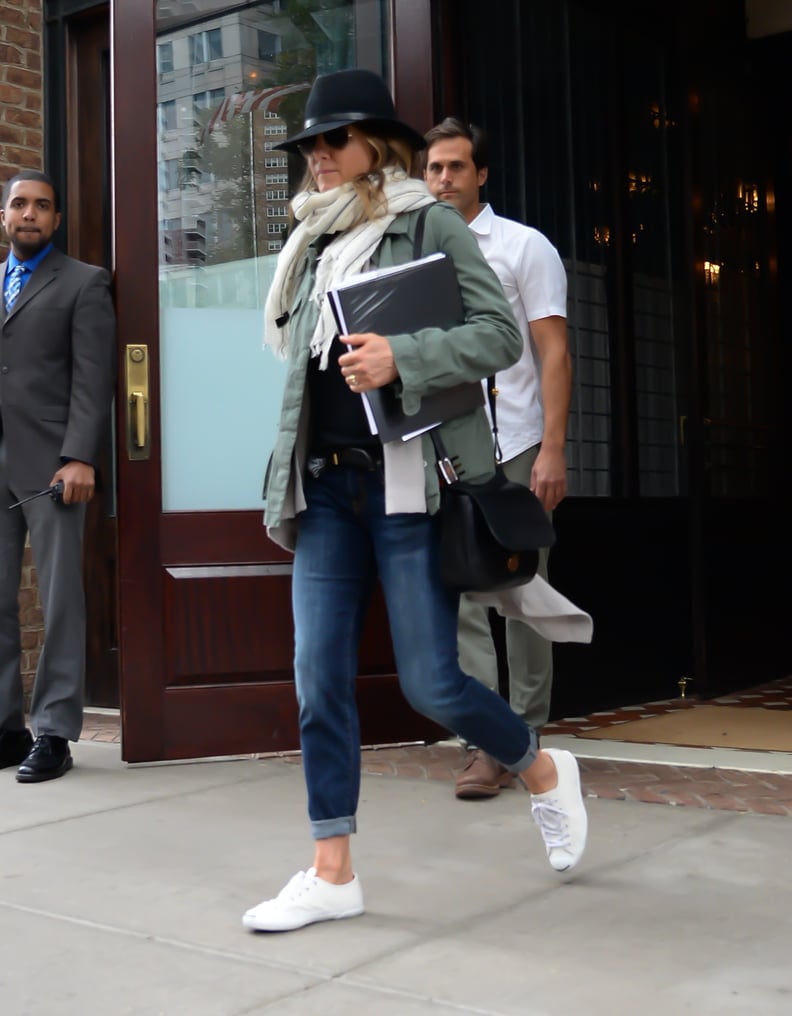 Jen Used Her Jeans to Play Up a Military Green Anorak and Wide-Brim Hat