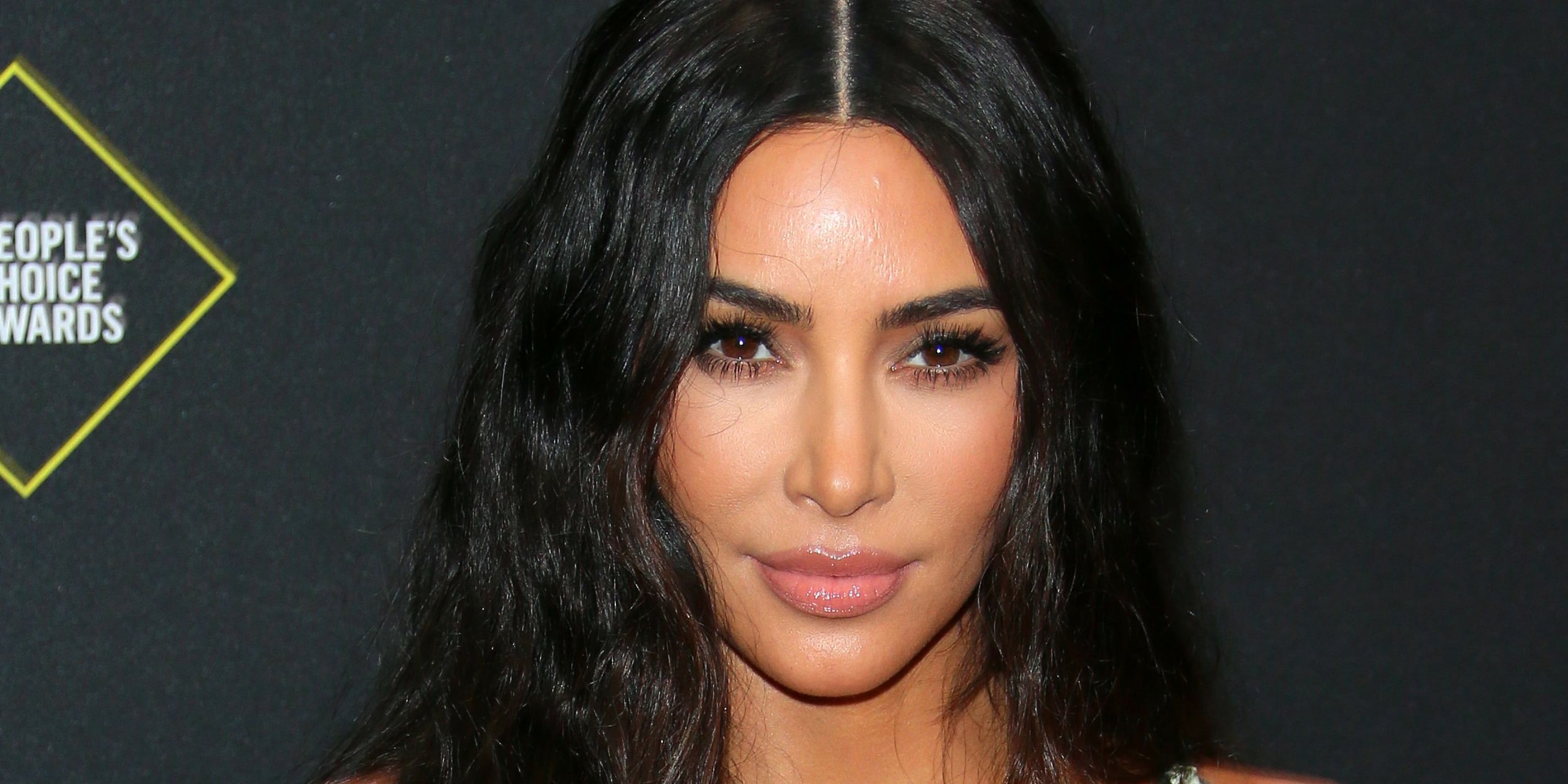 Kim Kardashian Shares Her 5-Minute Contour Routine Tutorial