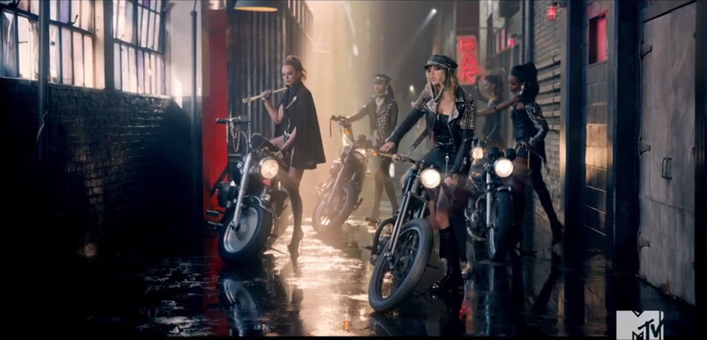 Taylor Swift's Style in "Look What You Made Me Do" Video