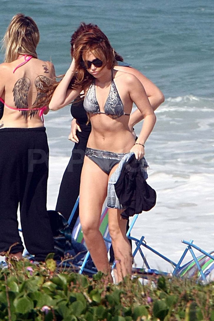 Miley Cyrus and Her Mom Break Out Their Bikinis in Brazil! Miley Cyrus and Her Mom Break Out Their Bikinis in Brazil!